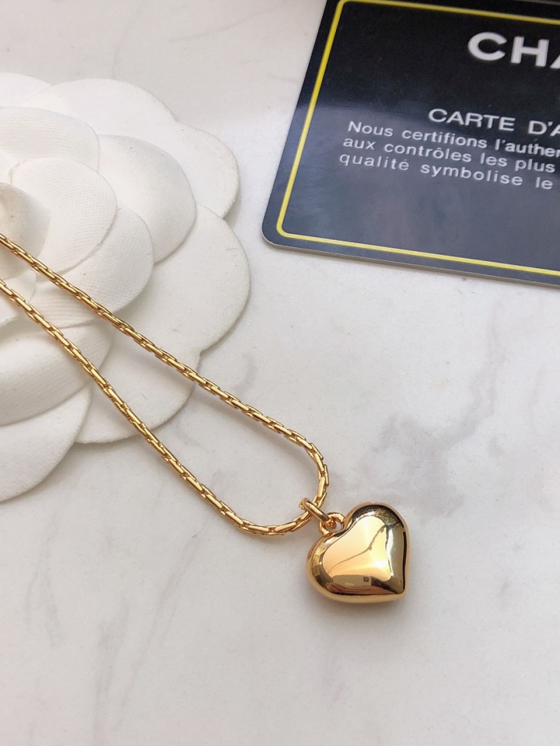 Ch**el necklaces